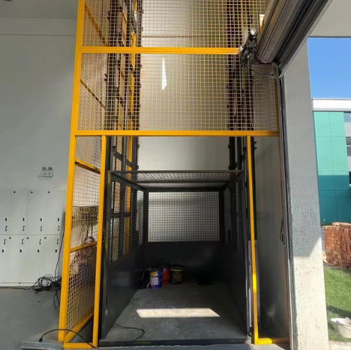 青海导轨式升降机助力物流园破解运输难题