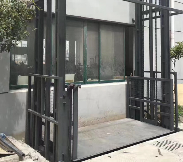 青海导轨式施工升降机助力民生工程提速增效